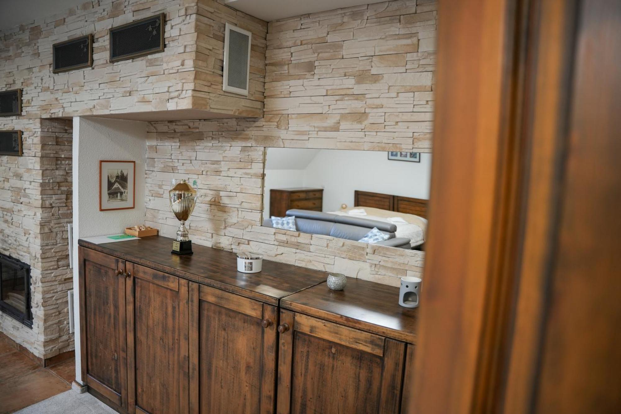 Apartmán De Luxe S Vyhladom Na Lomnicky Stit *