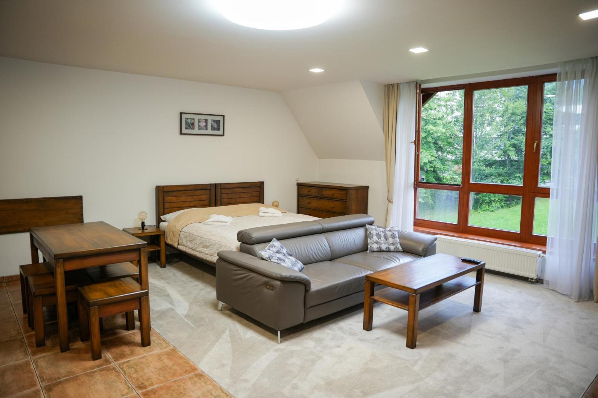 Apartman De Luxe S Vyhladom Na Lomnicky Stit Apartment *